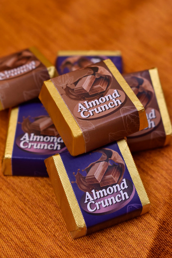 Almond Crunch (8 Pcs)