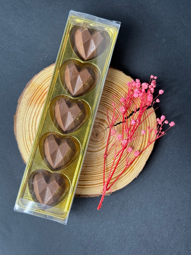 Almond Heart (Set of 5)